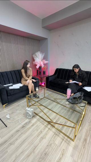Private Queen's Hair Academy learning session with individual educator attention